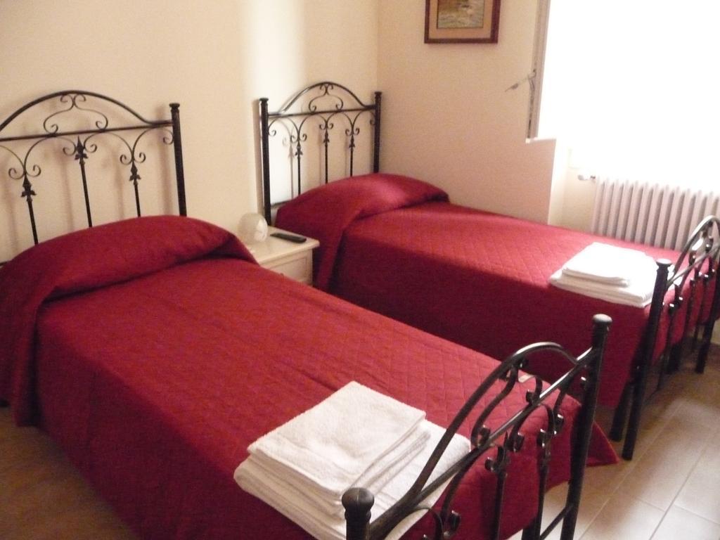 Bed and Breakfast Le Due Nicchie Matera Habitación foto