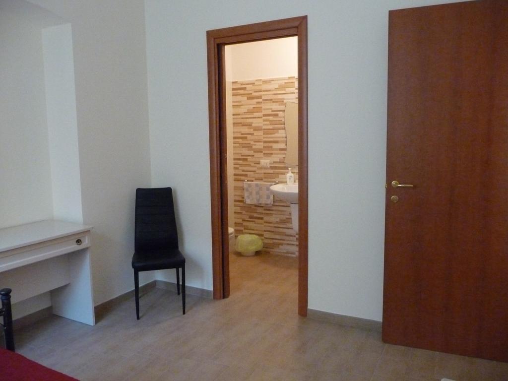 Bed and Breakfast Le Due Nicchie Matera Habitación foto